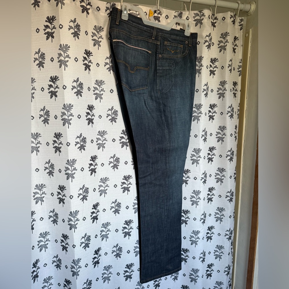 Men's Dark Blue Jeans